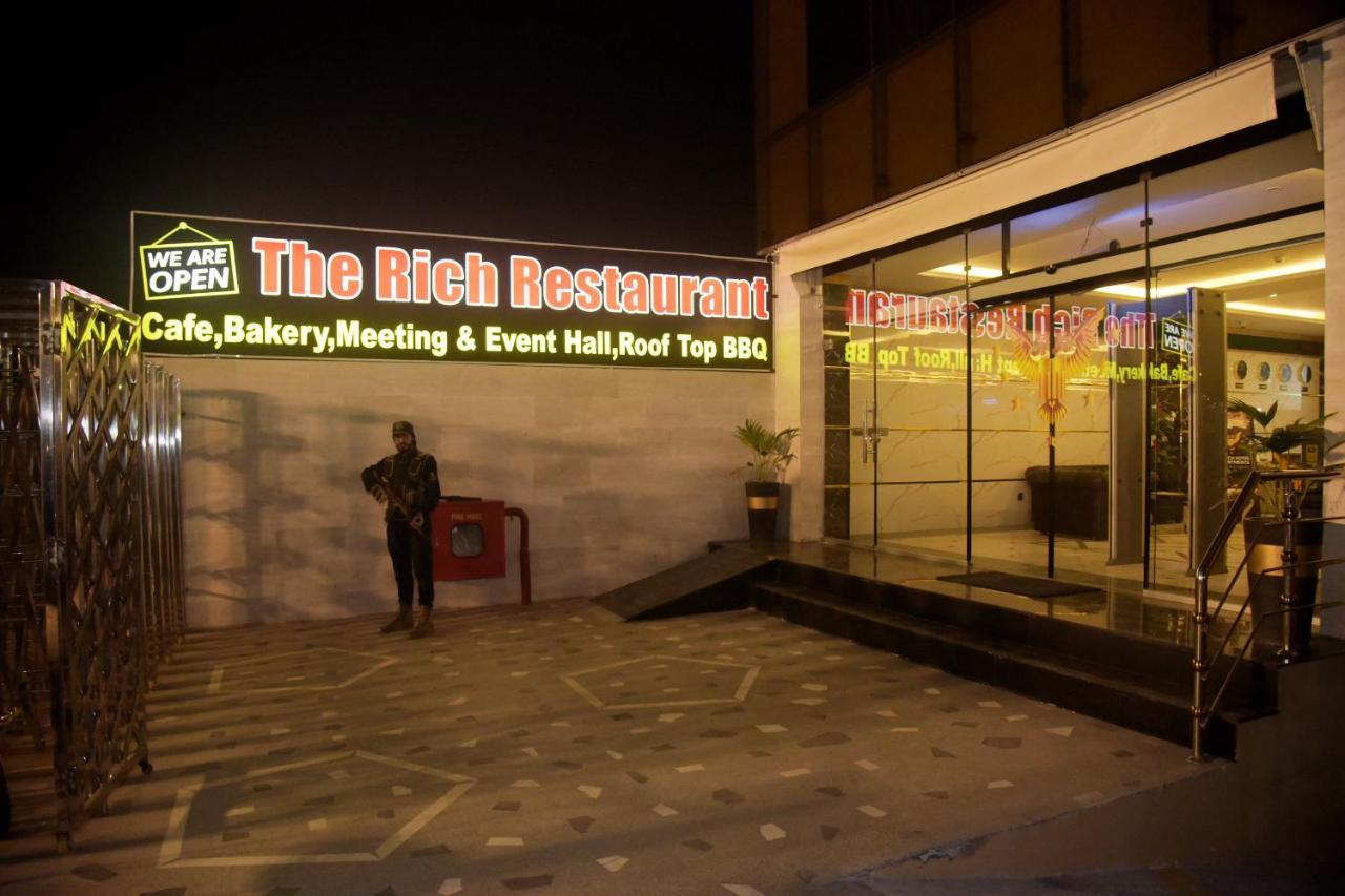 The Rich Hotel & Apartments Lahore Eksteriør bilde