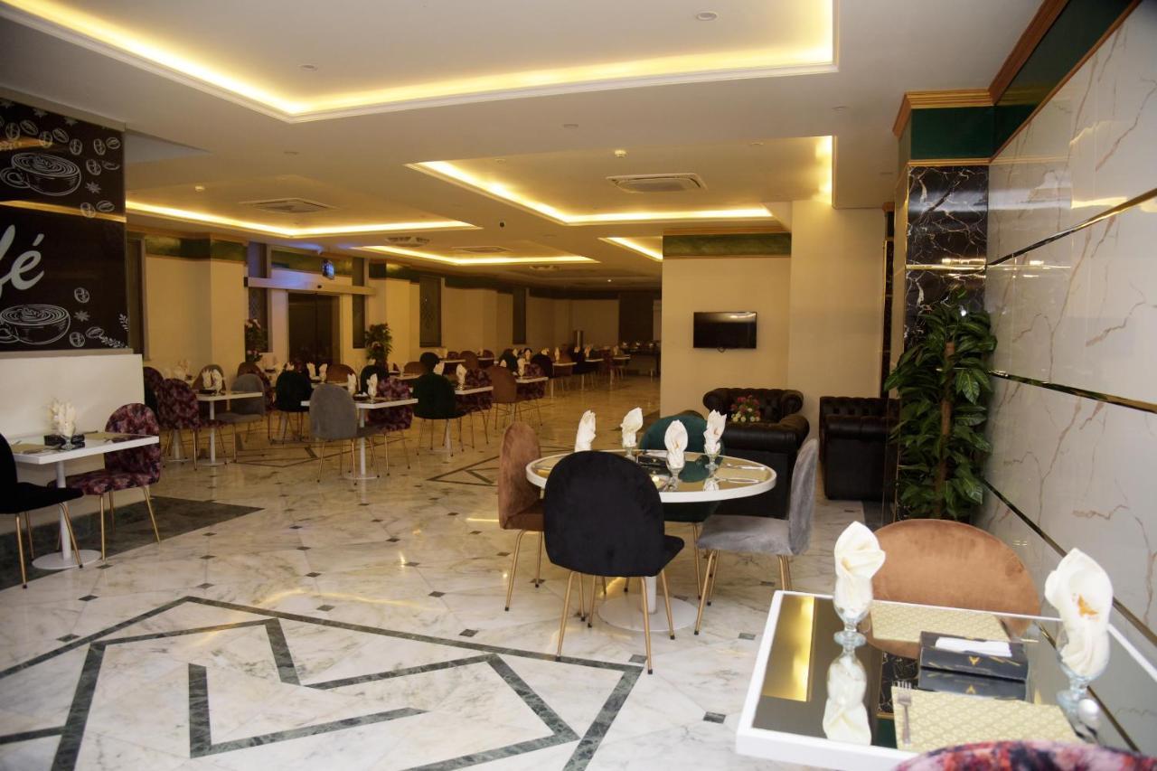 The Rich Hotel & Apartments Lahore Eksteriør bilde