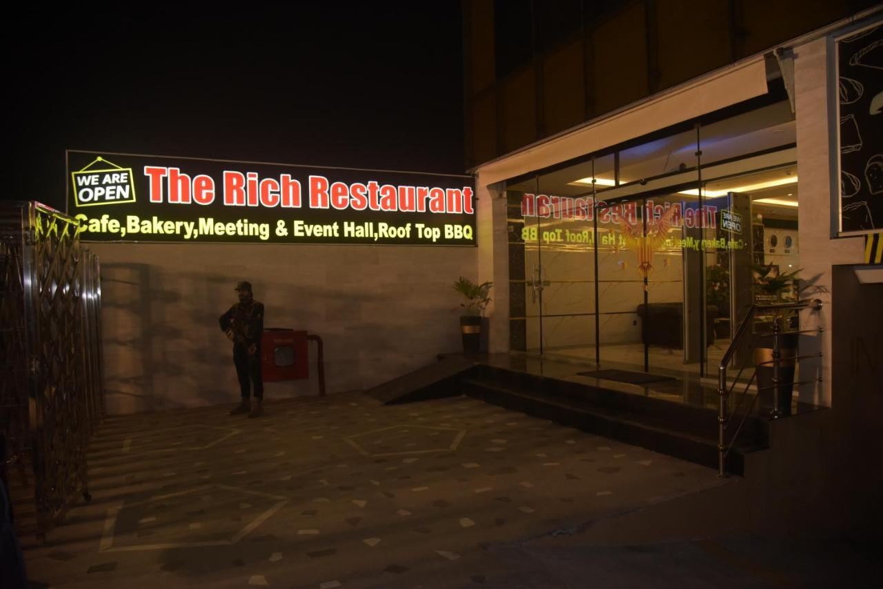 The Rich Hotel & Apartments Lahore Eksteriør bilde
