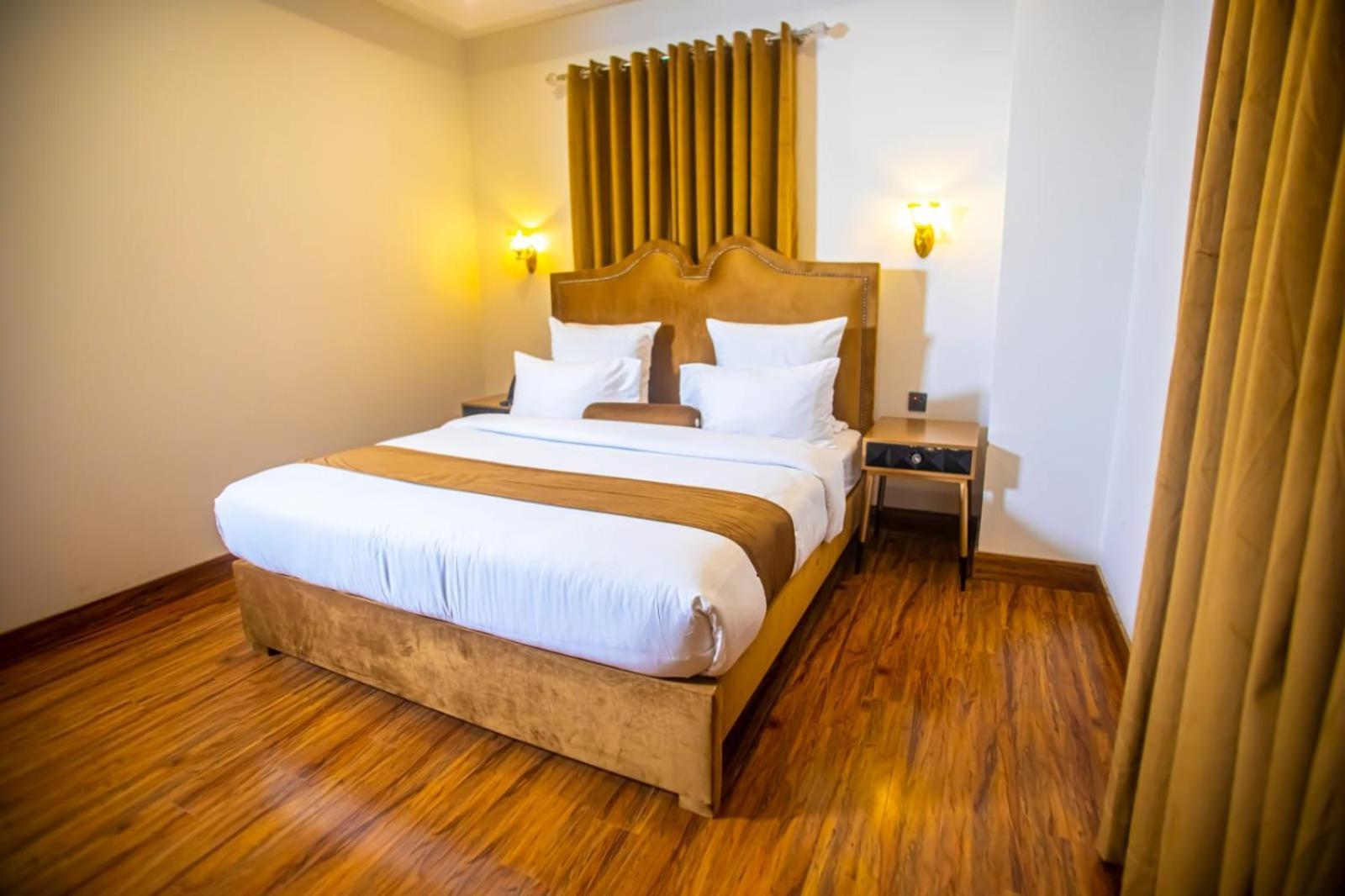The Rich Hotel & Apartments Lahore Eksteriør bilde