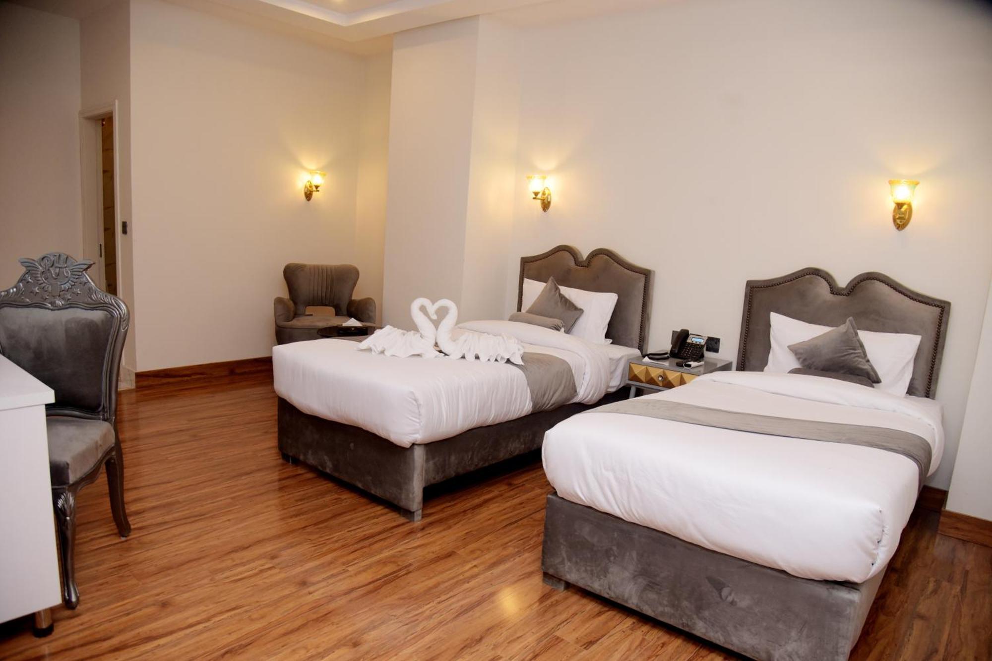 The Rich Hotel & Apartments Lahore Eksteriør bilde
